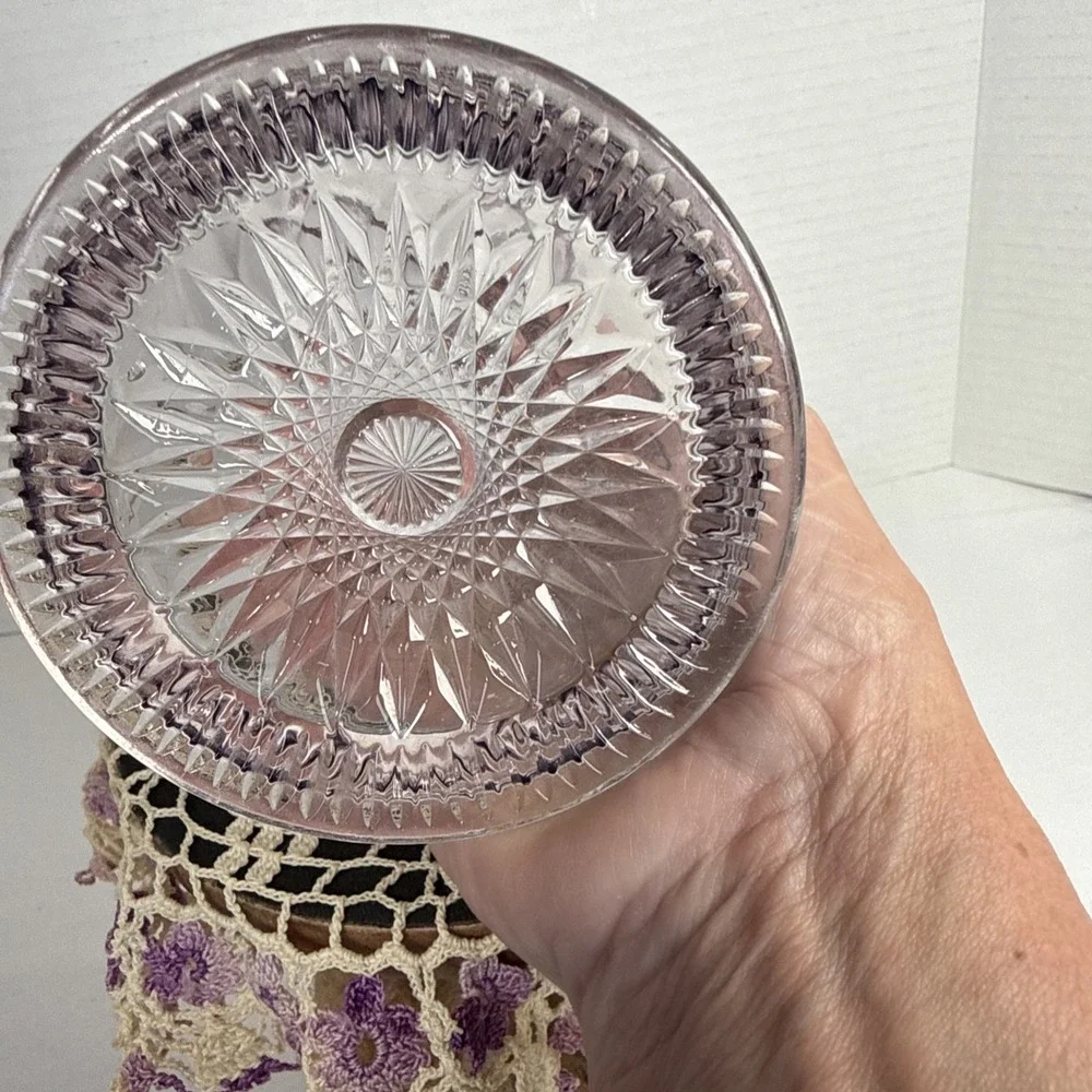 Vintage Lavender Tint Art Swung Vase 10 3/4